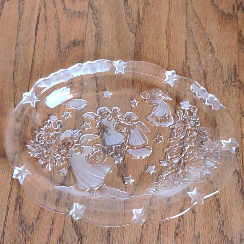 Mikasa Christmas Holiday Angels Platter